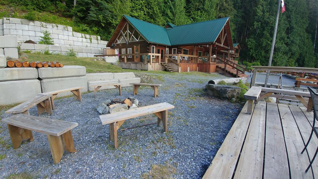 Homfray Lodge Desolation Sound Exterior photo