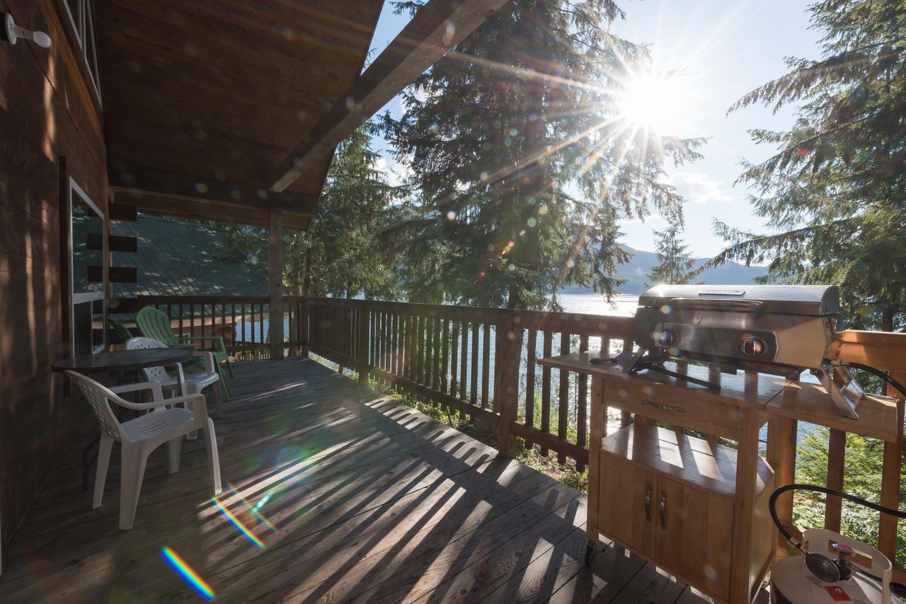 Homfray Lodge Desolation Sound Exterior photo
